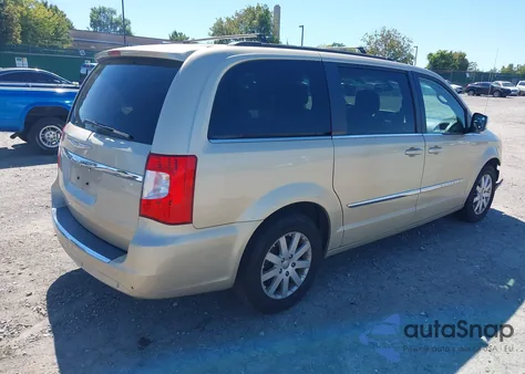 2012 Chrysler Town & Country Touring-L z USA, uszkodzony, nr VIN 2C4RC1CG9CR124582
